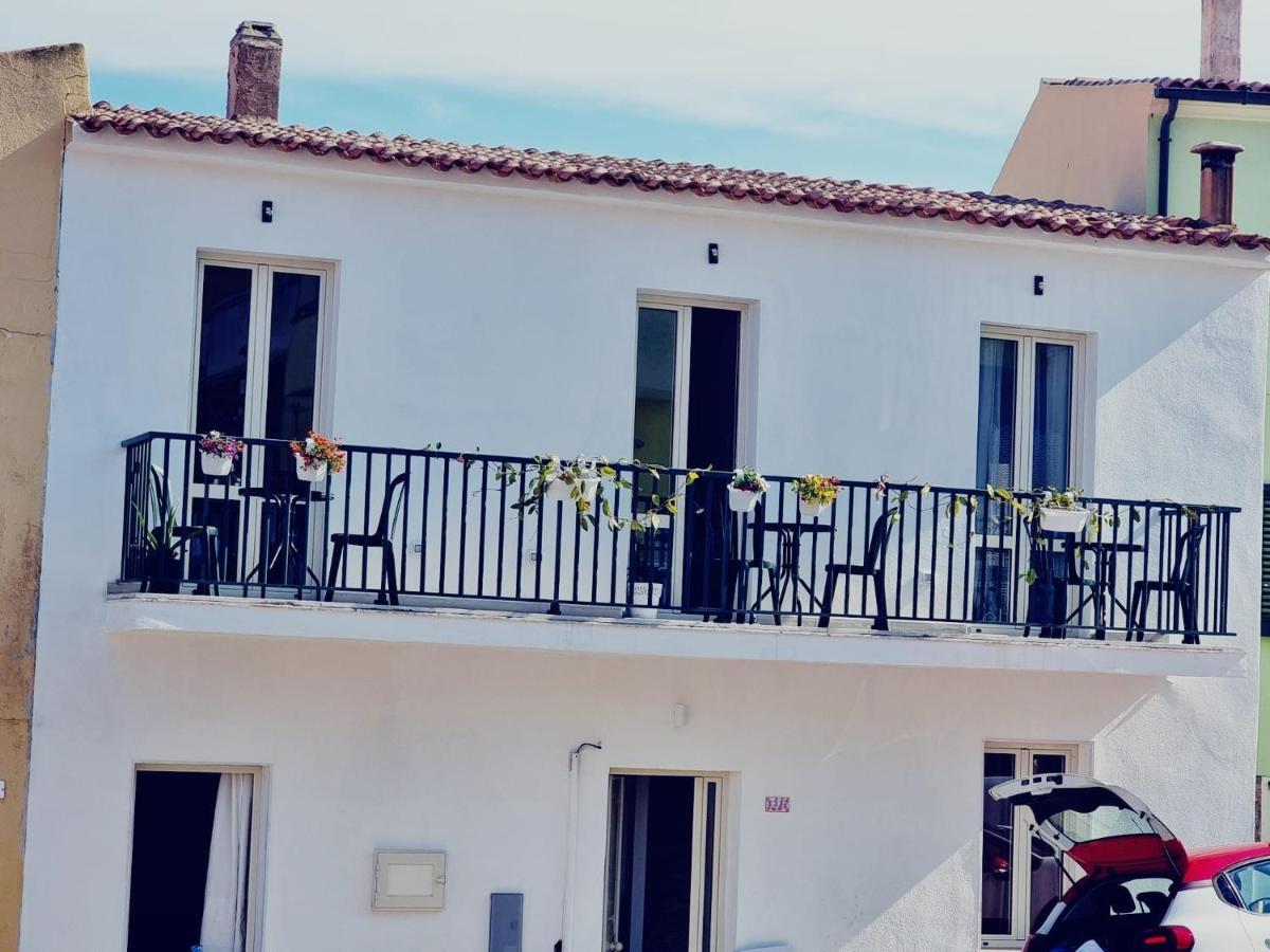 Suite Cornelia Santa Teresa Gallura Exterior photo